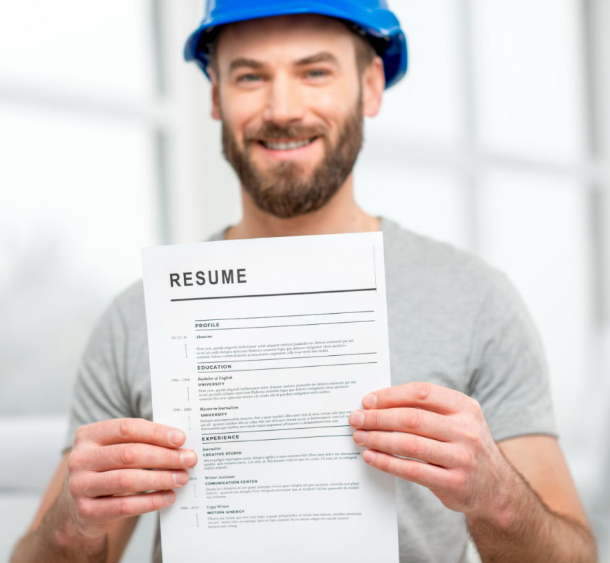 Man holding resume886x818